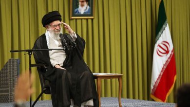 L’ayatollah Khamenei menace de riposter à toute attaque contre l’Iran ou ses alliés